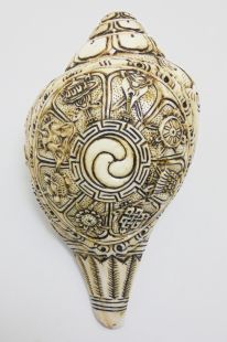 精雕八吉祥法螺